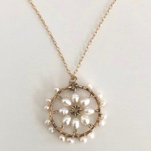 Dainty Petite Pearl Pendant Necklace